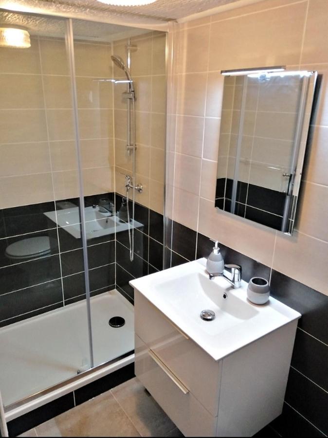 T2 Bis Quartier Chateau De Pau Luaran gambar