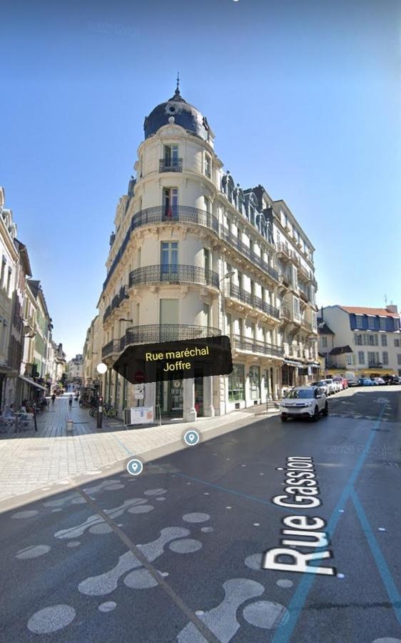 T2 Bis Quartier Chateau De Pau Luaran gambar